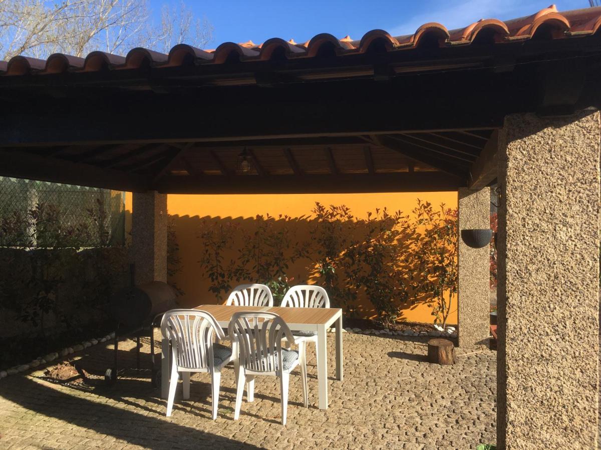Bergui Guesthouse - Guimarães Exteriér fotografie
