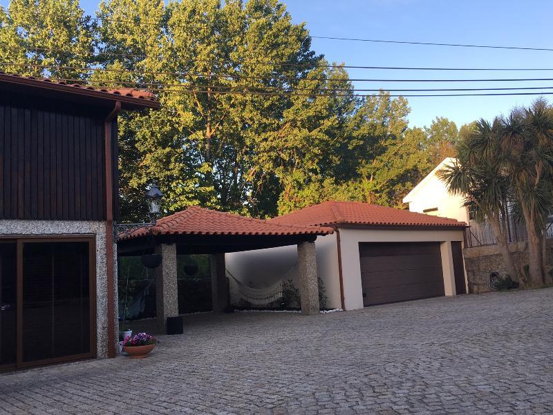 Bergui Guesthouse - Guimarães Exteriér fotografie